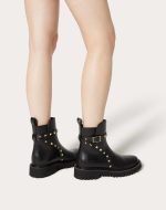 ROCKSTUD CALFSKIN ANKLE BOOT 40 MM - Image 2